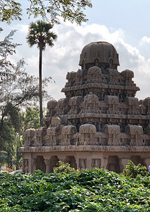 印度泰米尔纳德邦的综合建筑群中的图片