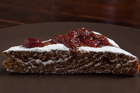 一块蛋糕加草莓果酱和糖 甜点 食物 苏打覆盆子小吃面包浆果糕点生日烘烤巧克力手工早餐图片
