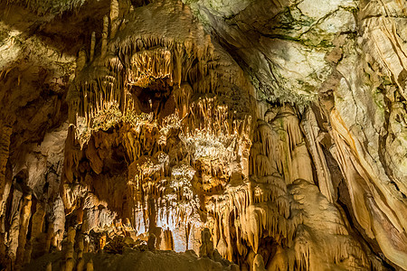 洞穴系统地下怪异的岩层旅游柱子岩石照明吸引力地质学石笋石灰石钟乳石石窟图片
