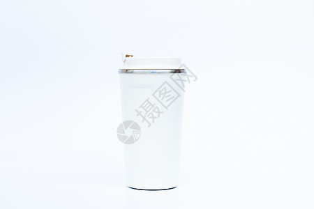 白色背景上孤立的 Tumbler瓶子游客烧瓶旅行杯子不锈钢咖啡塑料餐具真空图片