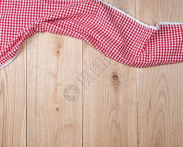 白色赛璐珞中的红色纺织毛巾棉布白色桌子衣服餐厅野餐木头菜单毯子餐巾图片