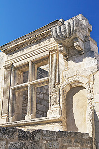 中世纪石头窗口历史性假期城堡村庄堡垒文化旅游建筑学旅行历史图片