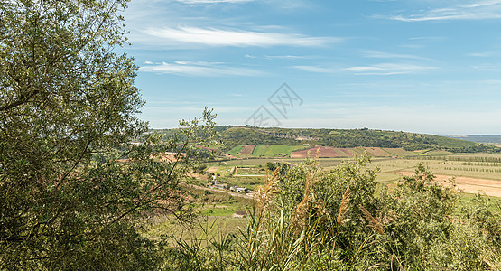 以葡萄牙乡村的视野看待台比多(Obidos)图片