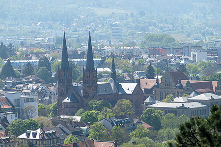 从Freiburg的Kirchberg 查看风景地标天线城市教会街道建筑学季节旅游建筑图片