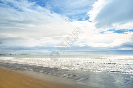 新西兰Moeraki海滩的巨石球形侵蚀岩石圆形海洋石头地平线海岸天空风景图片