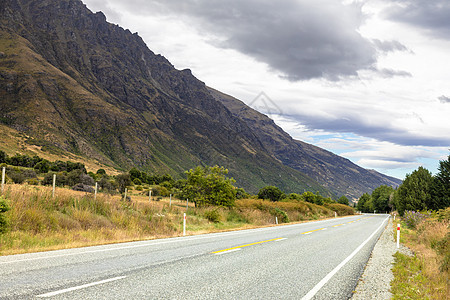 新西兰南部岛屿Wakatipu湖旅游天线天空晴天顶峰海岸全景草地运输风景图片