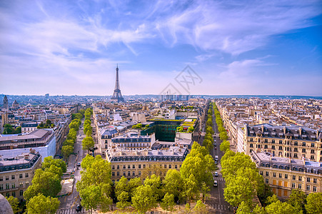 Eiffel铁塔和巴黎 法国 来自三龙座的法国街道纪念馆旅游建筑地标迂回天空历史性建筑学历史图片