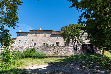 Macerino村最大的建筑 建筑物图片