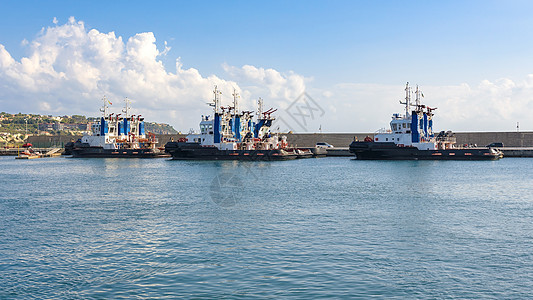 Milazzo港的拖网港口城市运输蓝色工业海岸渡船码头拖船警卫图片