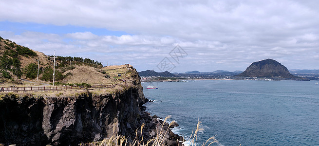 桑戈山和三望山被海洋分割图片