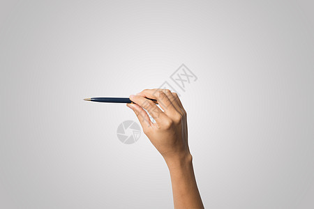 女性手与笔隔离 在白色背景金属商业手指女士空白笔记写作手臂空白的高清图片素材