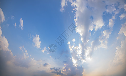 白天的天空和云朵是美丽的航空活力星座天蓝色坡度水分太阳摄影地球天文学图片