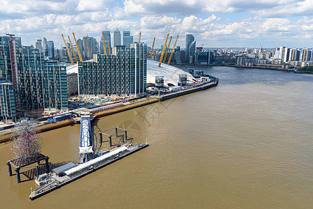 伦敦东部泰晤士河空中观察首都音乐会城市圆顶商业天线天空大厅建筑学体育场图片