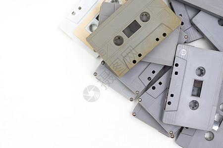 白色背景的旧磁带组 Name录音机电子产品塑料音乐歌曲技术旋律团体时尚立体声图片