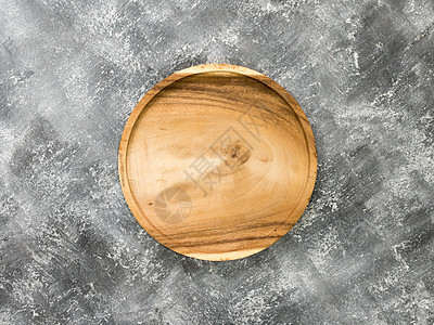 窗帘背景上的空木质托盘的顶部视图木板桌子棕色厨房木头餐具盘子圆形烹饪食物图片