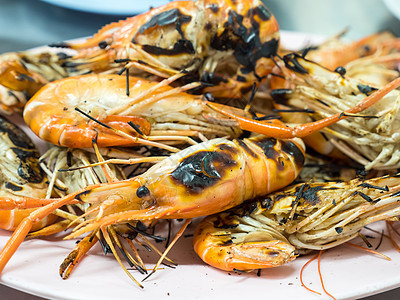 盘子里的水泥虾海鲜营养食物饮食图片