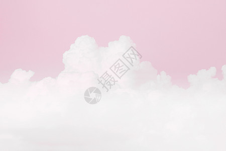天空柔和的粉红色云天空柔和的粉红色颜色柔和的背景爱情情人节背景粉红色的天空清晰柔和的背景图片
