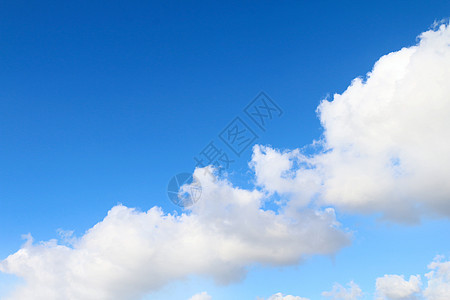 天空 蓬松的云彩大 天蓝色的云背景 云景观天空清晰天堂自由空气阳光气候场景天气臭氧蓝色环境图片