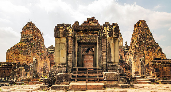 Angkor wat标志性地标暹粒柬埔寨柬埔寨废墟热带考古学旅行历史丛林景观高棉语纪念碑雕塑图片