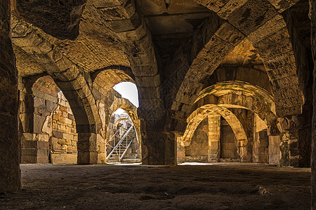 古代城市斯米尔纳阿戈拉市中心考古学城市废墟文化石头地标集市柱子旅游历史图片