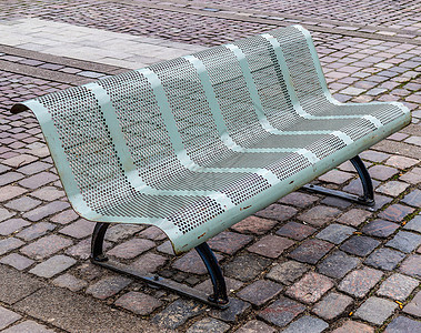 在北欧发现的公共空长椅桌子树木花园公园叶子艺术森林长椅风景天空图片