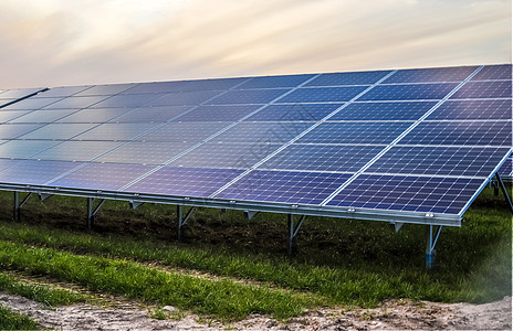 在诺特的一个大公园中利用太阳能模块产生清洁能源环境公用事业生态排放力量太阳气候蓝色活力细胞图片