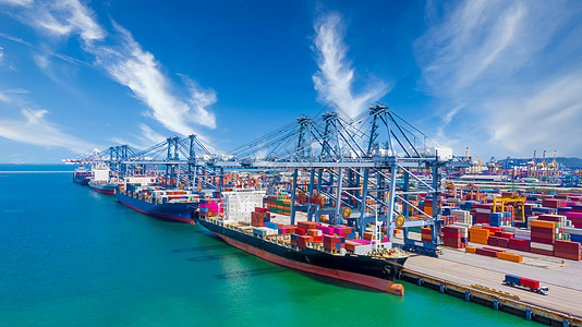 全球运输货物和物流业务进出口 进口和出口 以及海港港口集装箱机器后勤船舶商品商业贮存船运图片