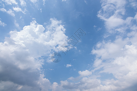 云和天空背景蓝色天气白色背景图片