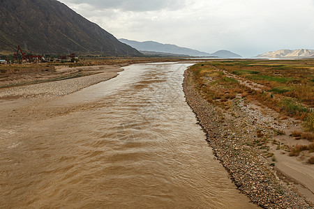 吉尔吉斯斯坦纳伦河岩石石头海岸线池塘溪流峡谷海浪流动旅游旅行图片