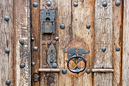 旧木门门把手历史性钥匙孔年份教会螺栓锁孔古董家具木头图片