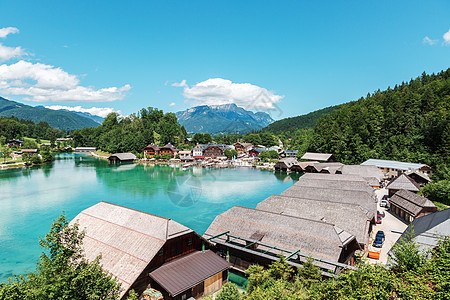 Königssee湖 电船港 背景山峰的全景顶层图片