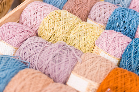 Yarn适合用于纺织品 缝纫和服装的生产针织工艺衬衫编织棉布闲暇制造业纤维手工织物图片