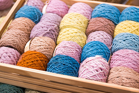 Yarn适合用于纺织品 缝纫和服装的生产针织纤维织物闲暇羊毛编织工艺棉布衬衫制造业图片