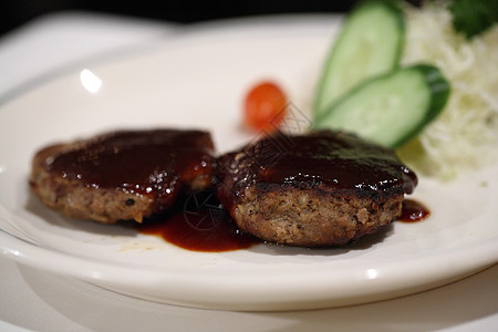 日本食物 Hamburher饮食种子面包牛肉蔬菜芝麻营养美食午餐垃圾图片