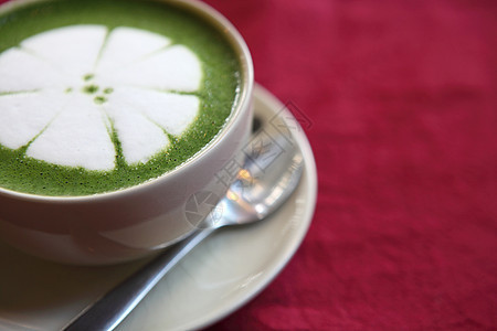 绿茶拿铁奶油牛奶食物味道拿铁杯子营养草本植物叶子泡沫图片