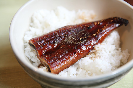 用日本米饭的意大利风格大豆蔬菜餐厅食物用餐鳗鱼美食熏制海鲜营养背景图片