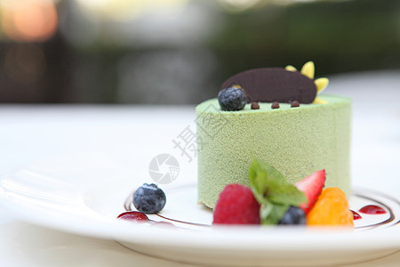 绿茶蛋糕小吃蛋糕水果巧克力粉末文化布瑞美食食物甜点图片