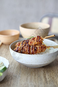 牛排 猪肉切口油炸腰部食物盘子烹饪用餐美食面包屑餐厅蔬菜图片