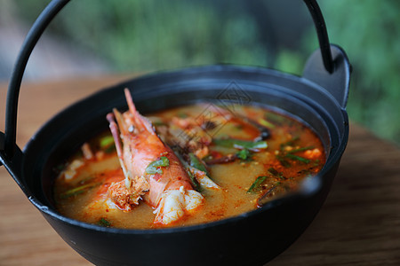 汤汤 虾和泰国菜草本植物柠檬食物盘子胡椒功夫午餐美食香料辣椒图片