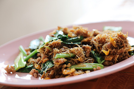 黑酱油炸面条 吃黑豆酱食物餐厅大豆盘子午餐洋葱蔬菜烹饪软垫胡椒图片