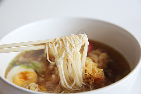 沙米面 美麦面面调味品烹饪服务面条挂面饮食美食食物蓝色午餐图片