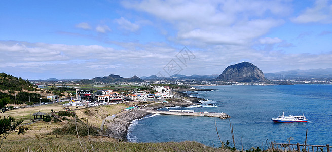 蓝海和桑邦山的风景 从歌纳克山看到图片