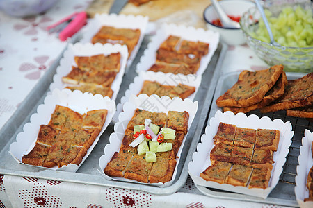 牛排猪肉吐司午餐油炸面包奢华白色正方形食物烹饪美食棕色图片