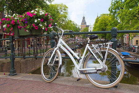 阿姆斯特丹的白色自行车图片