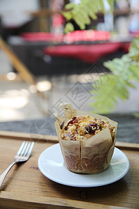 木本底松饼甜点美食木头木板早餐杯子营养面包烹饪小吃图片