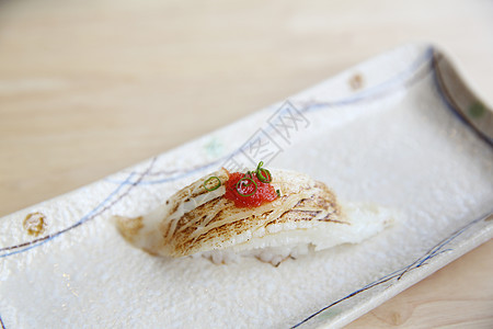 麻利沙丁鱼寿司日本食鱼片餐厅传统菜单寿司食物图片