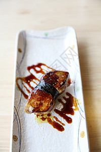 福草寿司日本菜鹅肝沙拉盘子油炸寿司美食美味奢华食物饮食图片