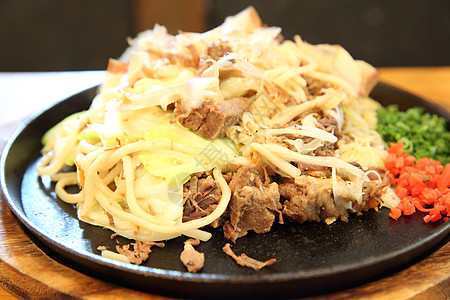 日日美菜 炸面筷子餐厅家庭海苔蔬菜午餐猪肉油炸盘子食物图片