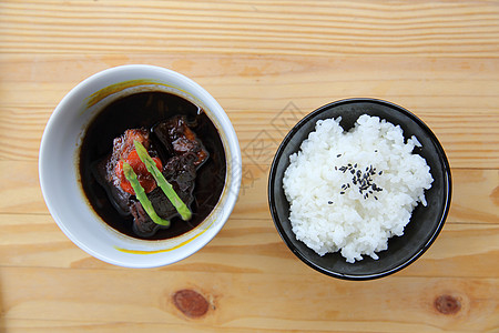 日式日本口型的牛胸猪肚蒸汽生活胡椒食物猪肉盘子筷子皮肤餐厅腹部图片