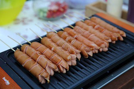 香肠食物早餐木板熏制猪肉产品午餐美食盘子垃圾图片